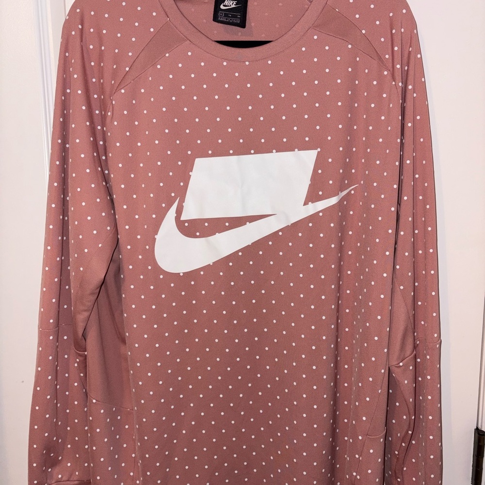 Nike Men’s Fit Pink Polka Dot NSW Long Sleeve